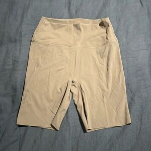 Ran, Lycit, biker athletic shorts.